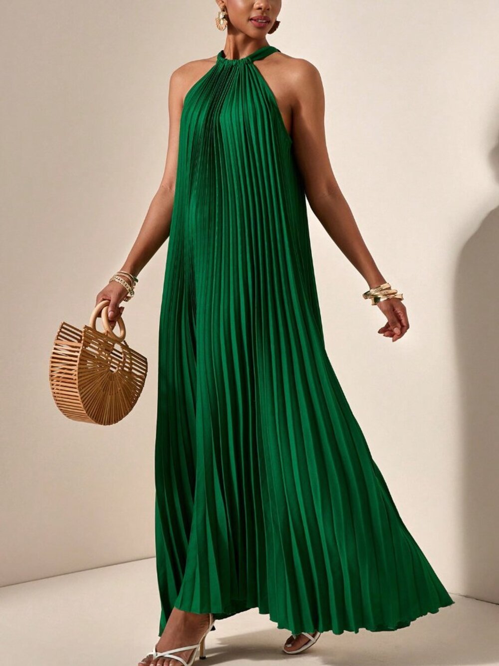 Green Casual Women's Halterneck Sleeveless Pleated A-Hem Loose Dress - Picture 4 of 7
